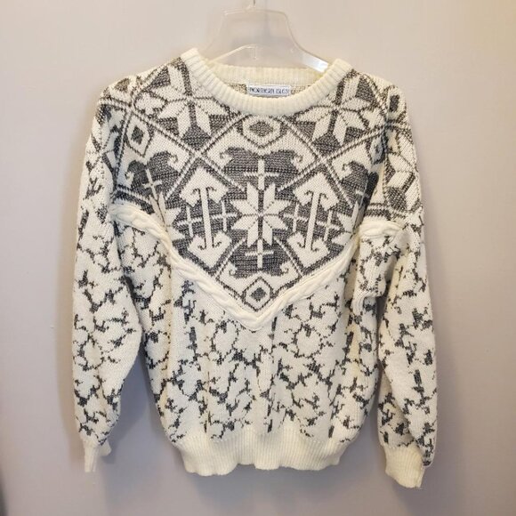 Women's Northern Isles Sweater, Size L, Cream/Gray colors, Snowflakes,Great Con! - Picture 1 of 3